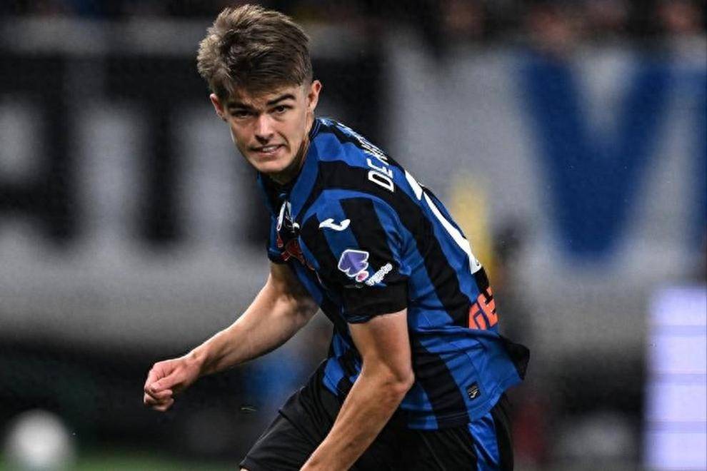 问鼎娱乐-包含里程碑夜亚特兰大老鹰绝杀压哨，英超最后时刻刷纪录，形势明朗，年轻球员获得机会的词条