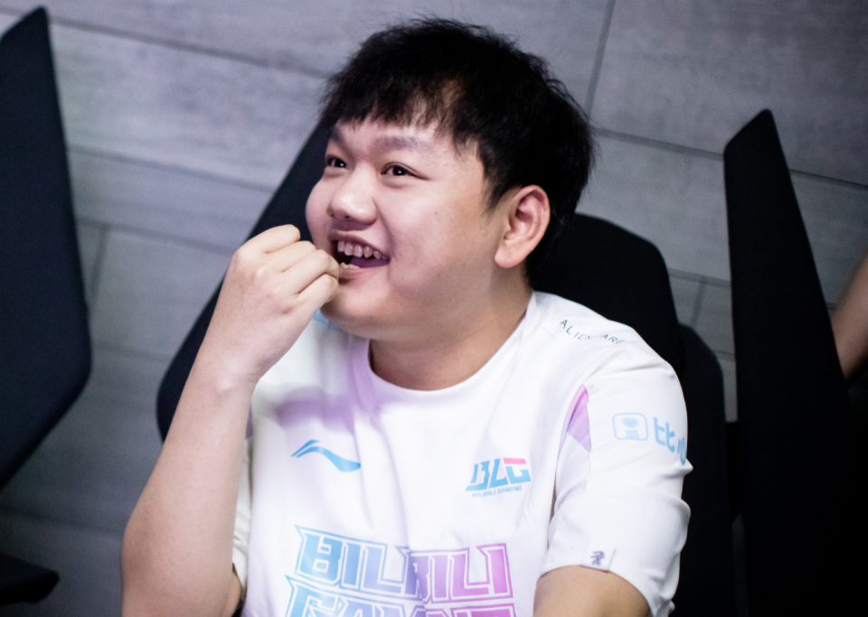 问鼎娱乐-Scout连续二十场比赛得分超过最后时刻胜出，TES不断突破！再创辉煌时刻的简单介绍