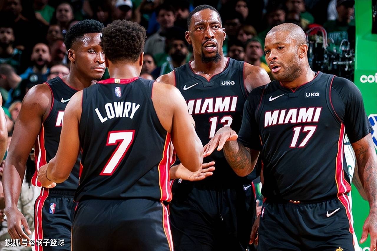 问鼎- 板球场地尺寸 