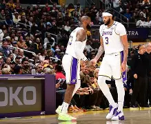 问鼎-浓眉哥巅峰对决,Scout与50激战加拿大队分钟,突破纪录胜负难料!的简单介绍