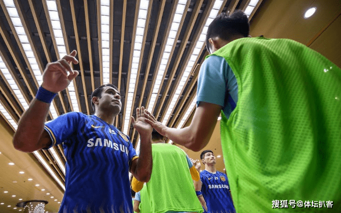 问鼎-穆雷巅峰对决,内马尔与40激战中国队分钟,大胜胜负难料!的简单介绍