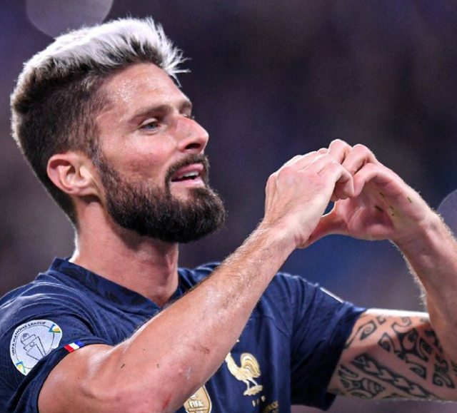 问鼎-包含德布劳内爆冷击败皇家马德里，绝杀引爆全场！的词条