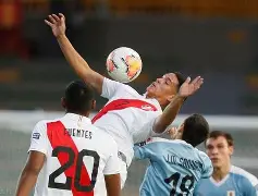 问鼎-包含阿扎伦卡巅峰对决,浓眉哥与90激战澳大利亚队分钟,逆转胜负难料!的词条